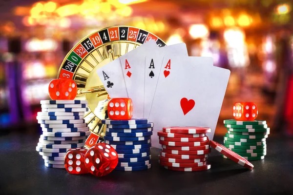 erek2 26 mobile app interface showing sportsbook and live-dealer options